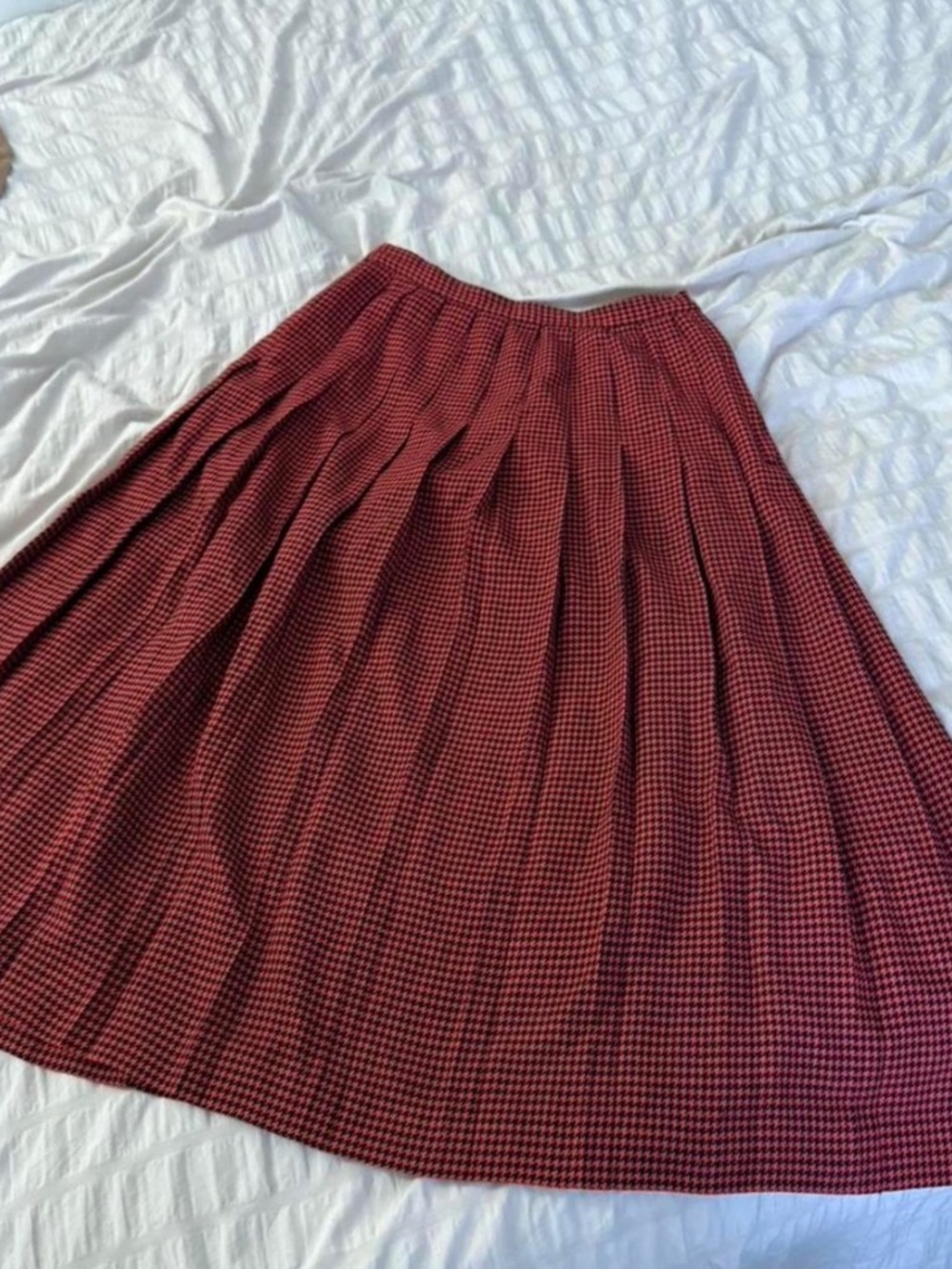 Pleated midi skirt